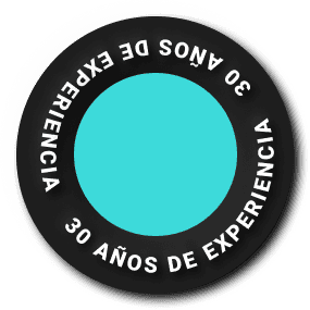 Centro de reparación automotriz con 30 años de experiencia en innovación y servicio.